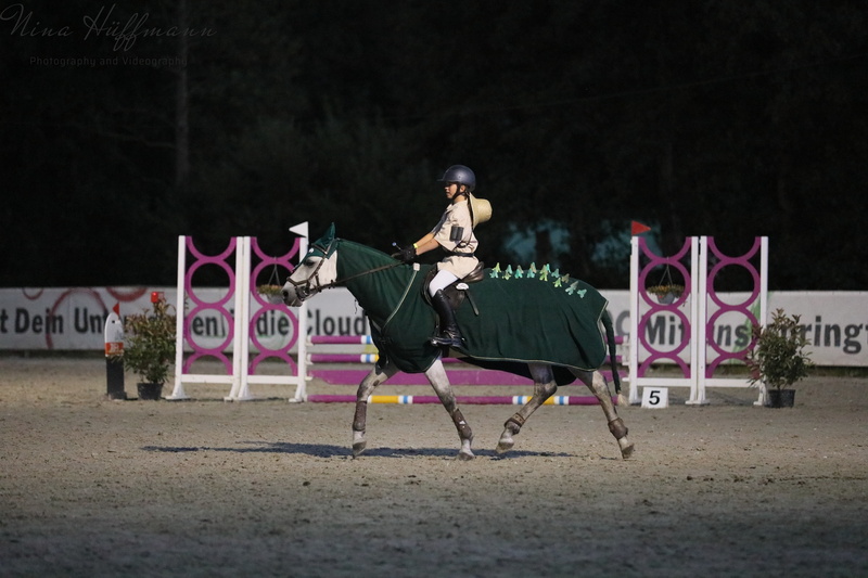 ninahueffmannfotografie_6E8A4132_S-mit-Logo-max.-800px-_2ba0827a_