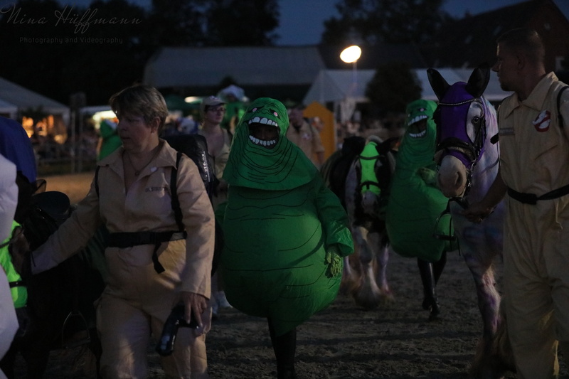 ninahueffmannfotografie_6E8A4196_S-mit-Logo-max.-800px-_2beb18fd_