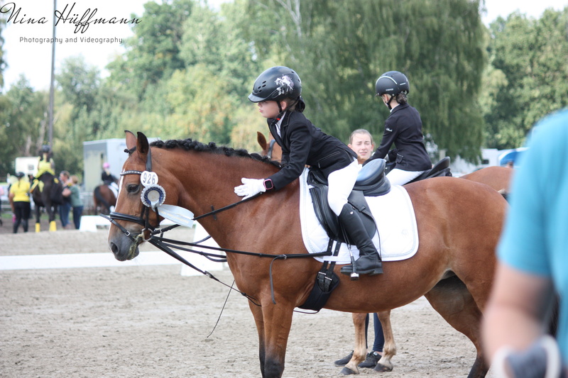 ninahueffmannfotografie_IMG_8137_S-mit-Logo-max.-800px-_36662831_